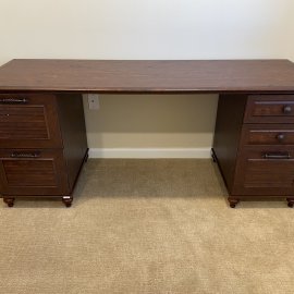 Standard desk with drawers assembly 